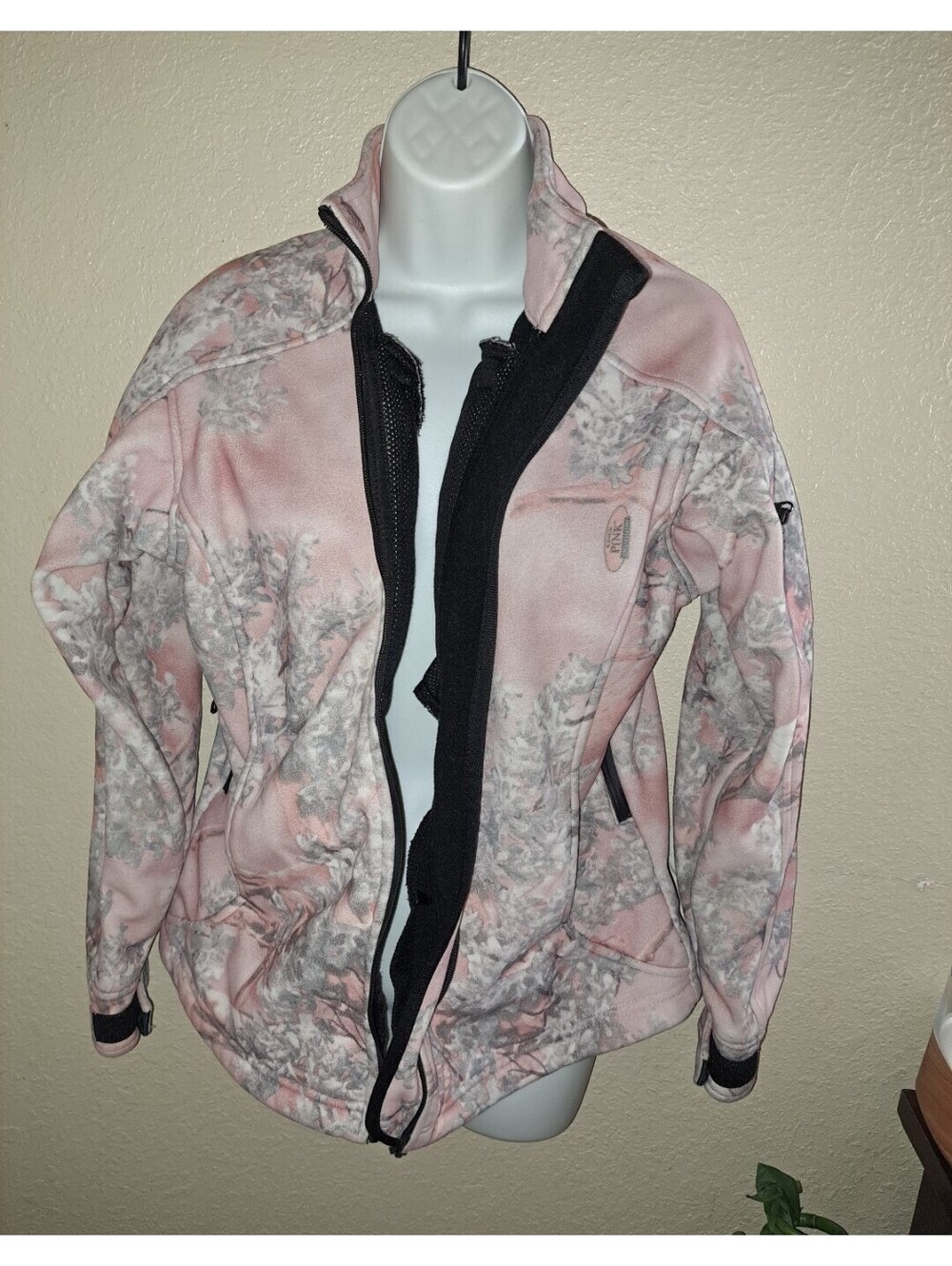 Guides Choices For Her Pink Camo Jacket